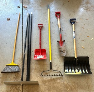 lot 107C image: Shovels, Snow Rake with Extensions, Rake and More