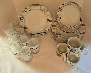lot 154 image: Festive David Carter Brown Christmas Valley Dinnerware