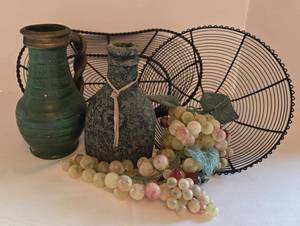 lot 155 image: Ethnic Decor
