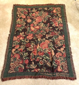 lot 386 image: Beautiful Bob Timberland Blanket