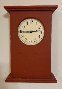 lot 395 image: Charming Clock