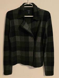 lot 329 image: Chaps Sweater Jacket