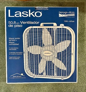 lot 135 image: New 20 Lasko Box Fan