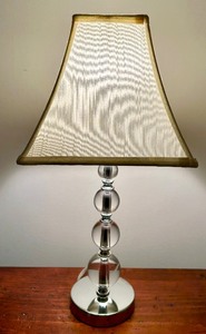 lot 138 image: Pretty Petite Silver and Glass Accent Table Lamp