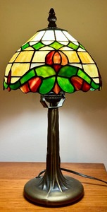 lot 142 image: Petite Stained Glass Lamp