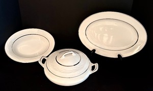 lot 150A image: Vintage Vogue Fine China Serving Pieces