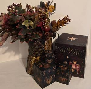 lot 406 image: Richly-Hued Seasonal Decor