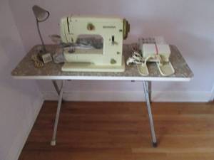 lot 18 image: Vintage folding work station and se...