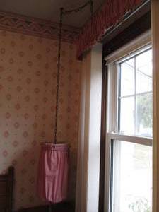 lot 37 image: Hanging ceiling light with 2 pictur...
