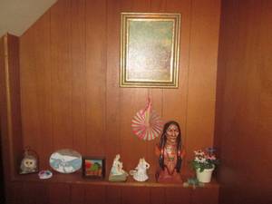 lot 38 image: Collection of home decor otems...