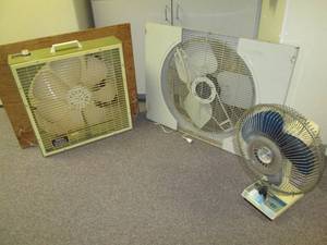 lot 42 image: Lot of fans...