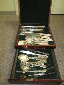 lot 51 image: WM Rogers serving set...