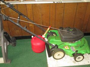 lot 101 image: Easy mulch push mower...