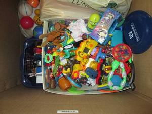 lot 148 image: Lot of assorted small toys...