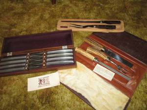 lot 178 image: Genuine stag horn handle knives set...