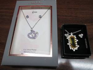 lot 195 image: 2 Necklace and earrings sets...
