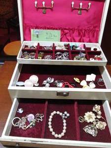 lot 197 image: Jewelry box filled with jewelry...