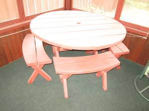 lot 2 image: 4.5 picnic table with 4 round benc...