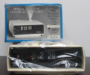 lot 62 image: Awesome NOS Vintage Flip-Number Alarm Clock wCeiling Projection