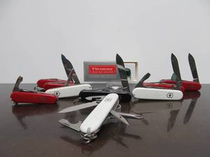 lot 63 image: Excellent Lot of NOS Unused Swiss Army  Victorinox Knives