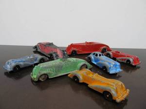 lot 81 image: Lot of Larger Size Old Vintage Metal Cars