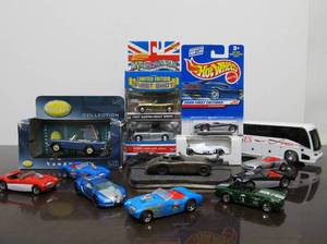 lot 82 image: Lot of Assorted Diecast Cars