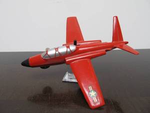 lot 98 image: Heavy Vintage Working Cast Metal SCHUCO Wind-Up Airplane wKey