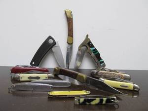 lot 109 image: Lot of Assorted Vintage Pocket Knives