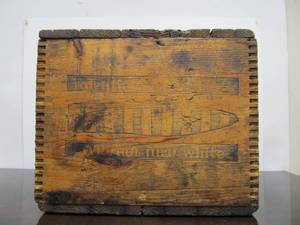 lot 112 image: Vintage Valentine & Company Advertising Wooden Box Crate 12  14