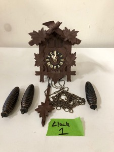 lot 192 image: Nice Vintage Black Forest Cuckoo Clock #1