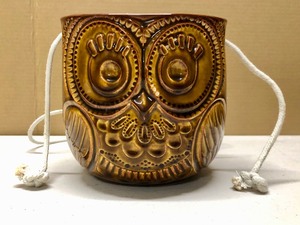 lot 154 image: Larger Mid Century MCCOY Ceramic Owl Planter