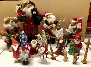 lot 161 image: Higher End SANTA CLAUS Christmas Figures #2