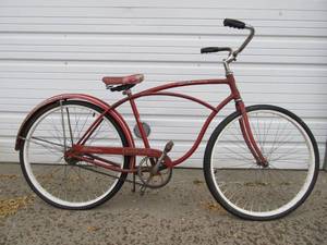 lot 120 image: Vintage Schwinn Typhoon Bicycle