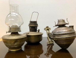 lot 267 image: 3 Antique Brass Oil Lamps