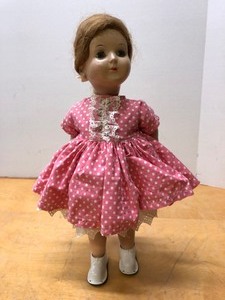 lot 274 image: Working Vintage WANDA Walking Doll