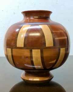 lot 321 image: Very Nice Hand Crafted Marquetry Style Wood Ball Vase by VanEss - Made in Richfield