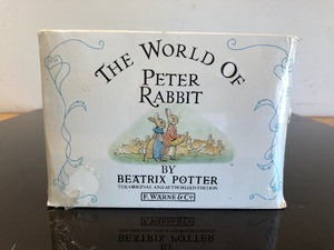 lot 346 image: World of Peter Rabbit New Sealed Book Box Set by Beatrix Potter