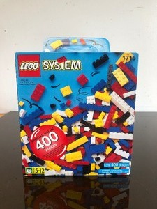 lot 356 image: New in Box 400 Piece Lego Set