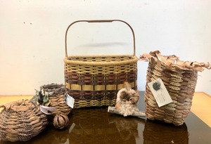 lot 371 image: Excellent Group of Artisan Handmade Basket