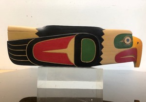 lot 384 image: Fantastic Northwest Coast Carved Eagle by Van Joseph - Squamish Nation