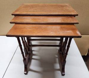 lot 410 image: Set of 3 ETHAN ALLEN Wood Nesting Tables