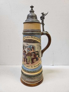 lot 425 image: LARGE Antique 2 Liter German Beer Stein 