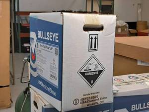 lot 174 image: Lot of (5 Cases) Diamond Shine Bullseye HP300 Hard Water Presoak 5gal Case Pack 2.5-gallon Plastic Jug 2-count ( 10 total items )