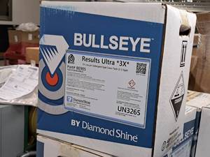 lot 176 image: Lot of (5 Cases) Diamond Shine Bullseye Results Ultra 3X Low pH Detergent 5gal Case Pack 2.5-gallon Plastic Jug 2-count ( 10 total items )