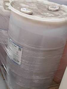 lot 180 image: Lot of (1) Diamond Shine Bullseye Fusion Bath Red DynaShine-Low Foaming Red Low pH Process and Surface Enhancer 30-gallon Plastic Drum