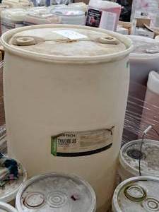 lot 210 image: Lot of (1) Ver-Tech Labs Thunderbolt Industrial Truck Wash Detergent 55-gallon Plastic Drum