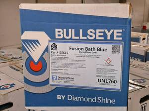 lot 154 image: Lot of (4 Cases) Diamond Shine Bullseye Fusion Bath Blue DynaShine-Low Foaming Blue Low pH Process and Surface Enhancer 5gal Case Pack 2.5-gallon Plastic Jug 2-count ( 8 total items )