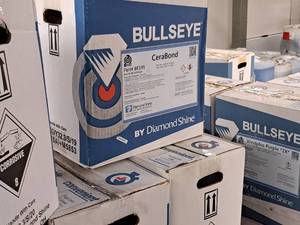 lot 160 image: Diamond Shine Bullseye (2 Cases) Presoak 100 Low pH Detergent and (1 Case) CeraBond One Step Ceramic Process