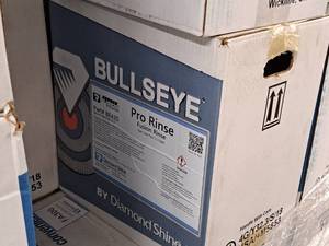 lot 159 image: Lot of (4 Cases) Diamond Shine Bullseye Fusion Rinse 5gal Case Pack 2.5-gallon Plastic Jug 2-count ( 8 total items )