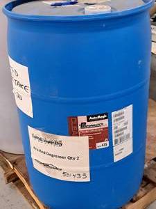 lot 410 image: Lot of (1) Auto Magic Performance Plus Pro Red Degreaser All-Purpose Degreaser 501435 55-gallon Plastic Drum